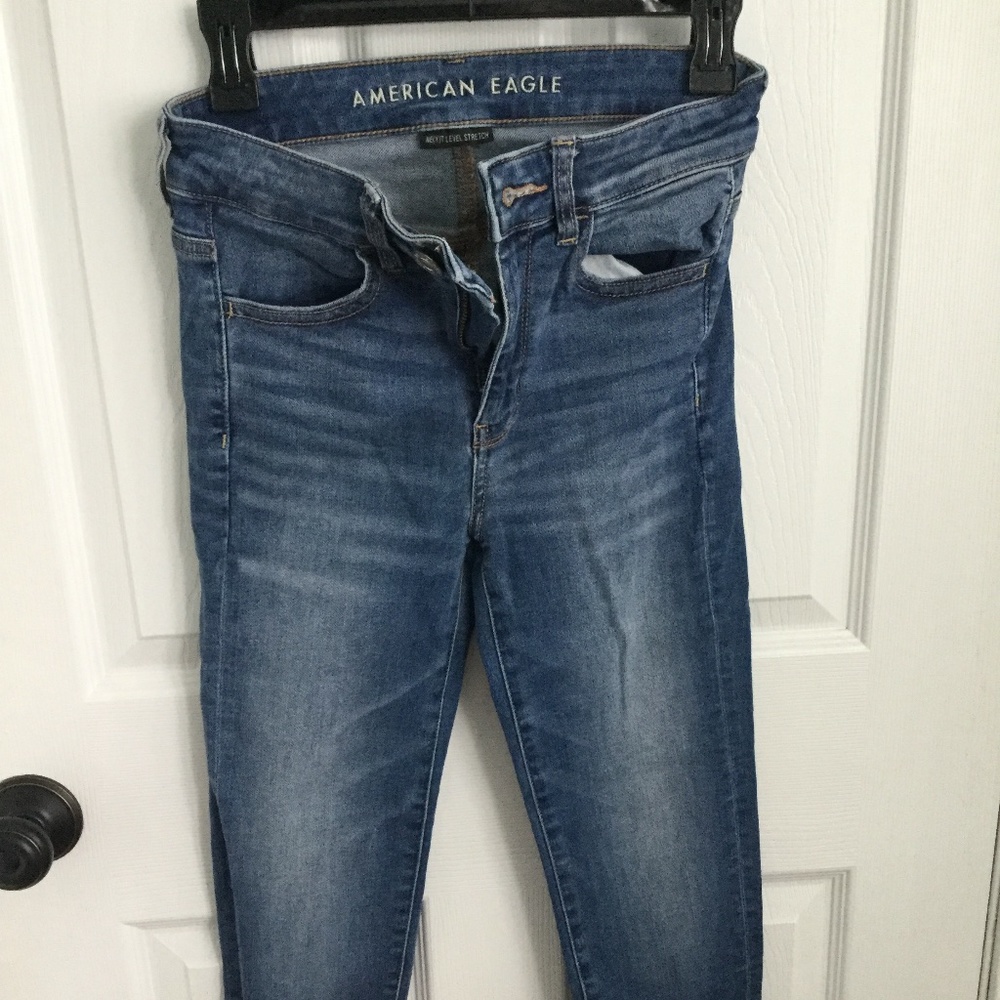 American Eagle next level stretch skinny jeans size 2 short